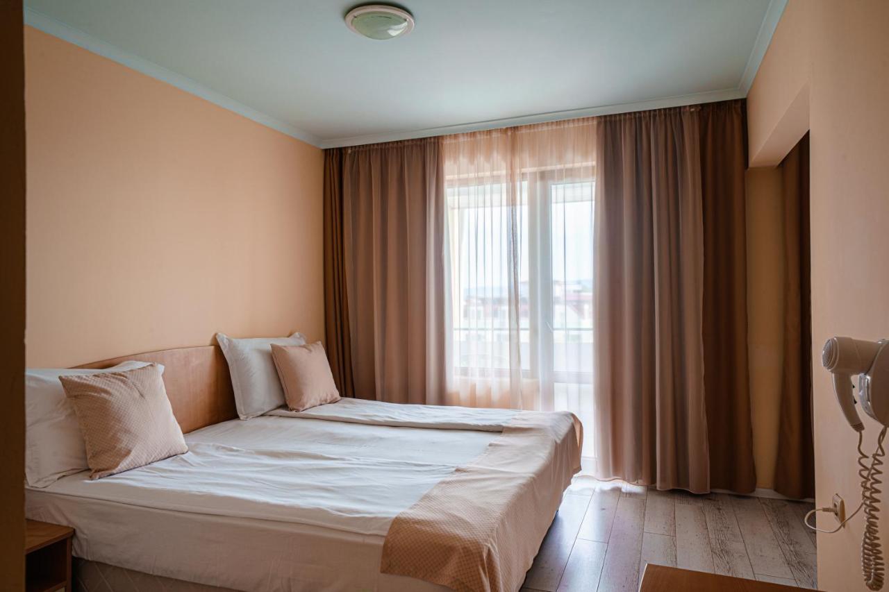 Perla Plaza Hotel Πριμόρσκο Εξωτερικό φωτογραφία