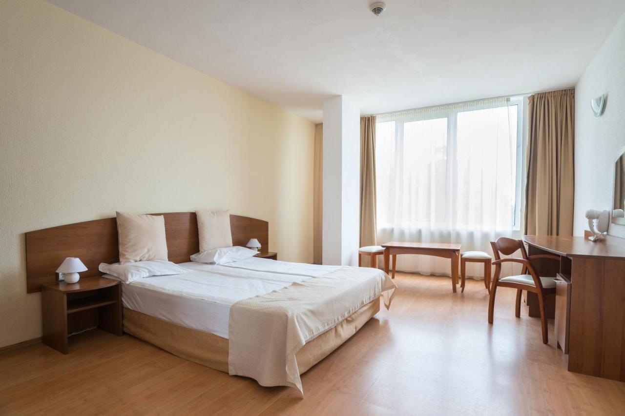 Perla Plaza Hotel Πριμόρσκο Εξωτερικό φωτογραφία