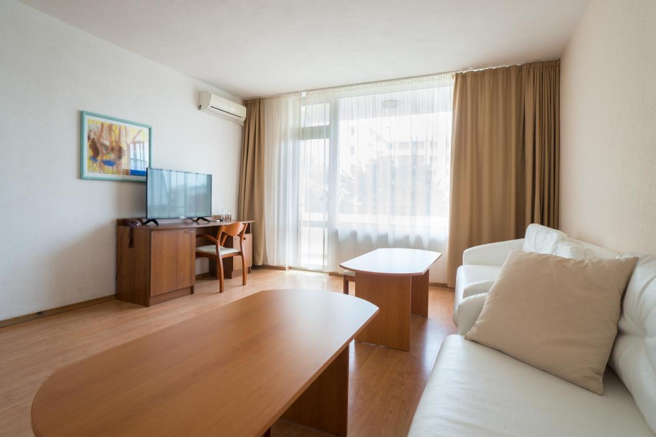 Perla Plaza Hotel Πριμόρσκο Εξωτερικό φωτογραφία