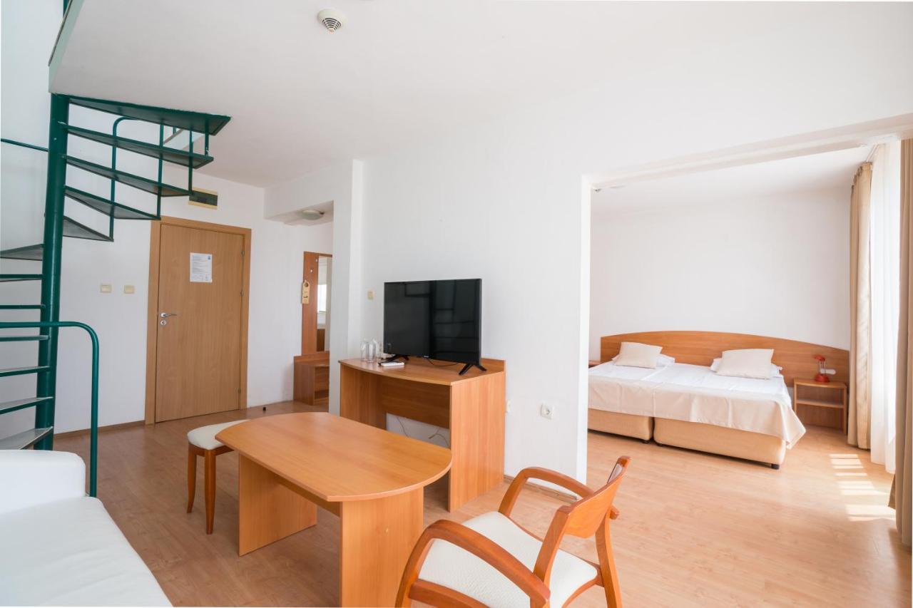 Perla Plaza Hotel Πριμόρσκο Εξωτερικό φωτογραφία