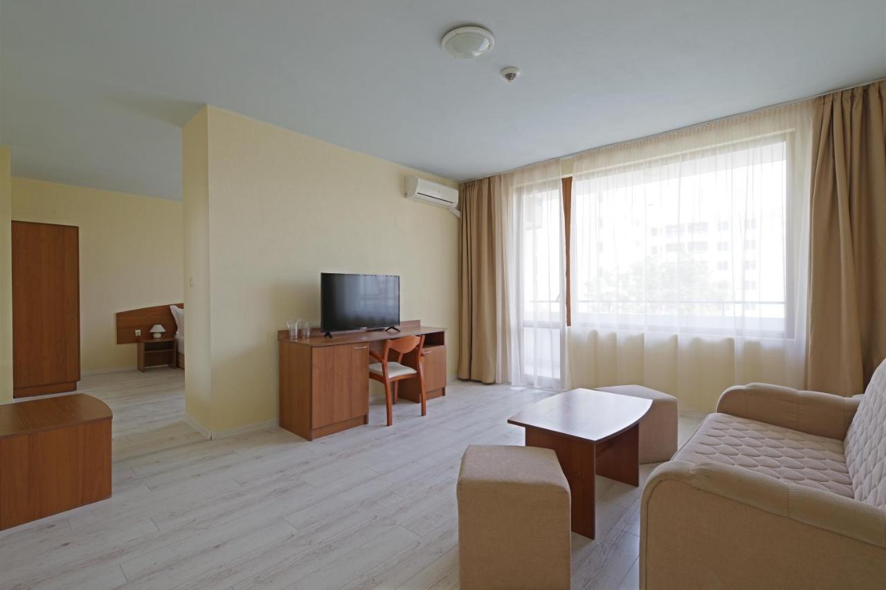 Perla Plaza Hotel Πριμόρσκο Εξωτερικό φωτογραφία